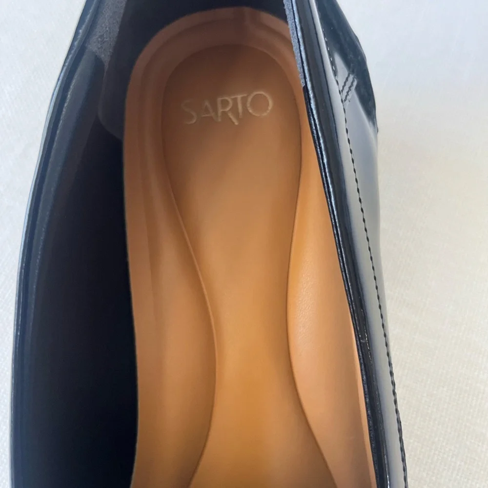 Like new Franco Sarto Gene CUT OUT Heeled Loafer Oxfords 🖤